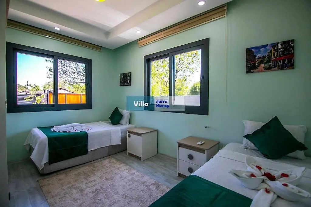 Tam Korunakli Villa 'Kayakoey' Fethiye